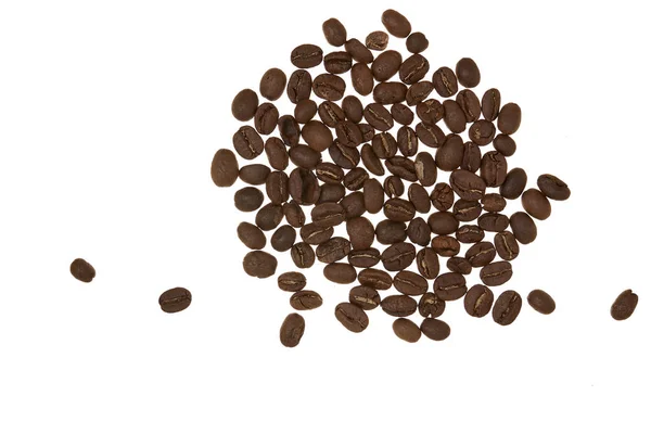 Pile de grains de café fond blanc — Photo
