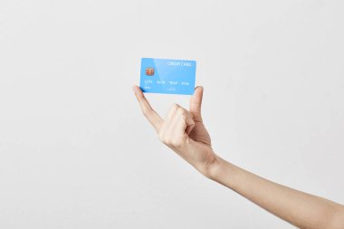 Elinde kredi kartı beyaz