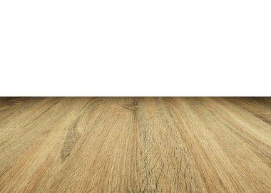 Beyaz arkaplanda tahta masa