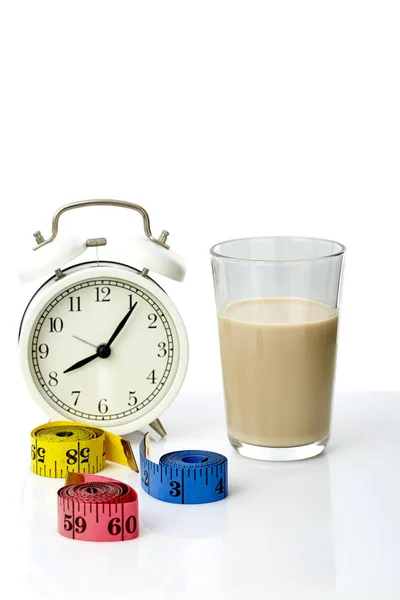 Měření pásky a sójové mléko zdravé pozadí potravin — Stock fotografie