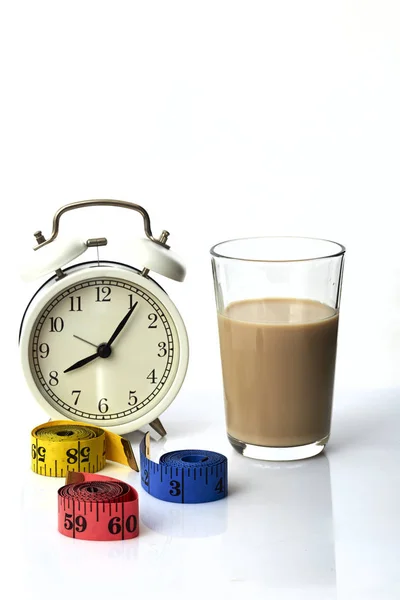 Fita de medição e leite de soja Fundo alimentar saudável — Fotografia de Stock