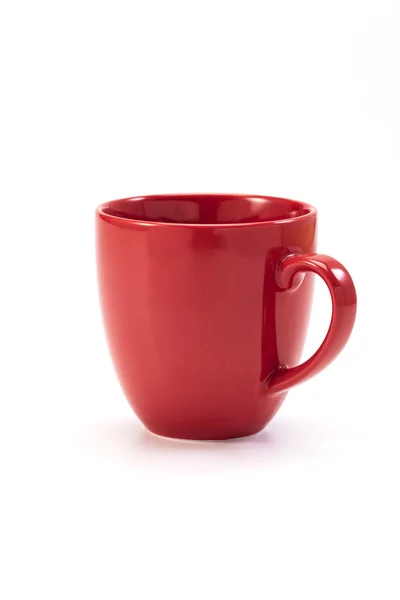 Tazza di ceramica rossa su sfondo bianco — Foto Stock