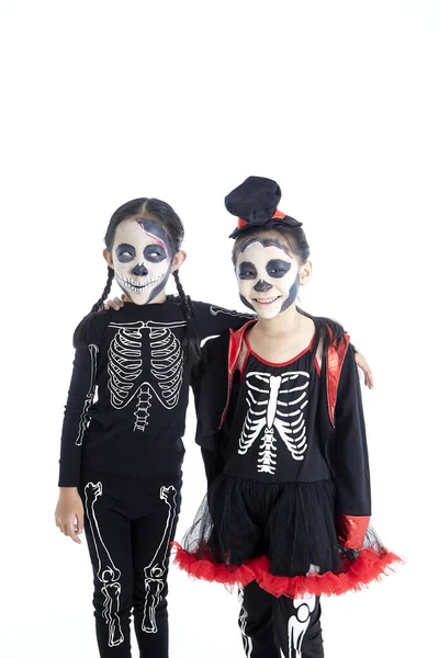 Asiático crianças com pintura facial e trajes de Halloween — Fotografia de Stock