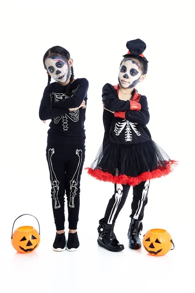 Ázsiai gyerekek a Face-Paint és a Halloween jelmez — Stock Fotó