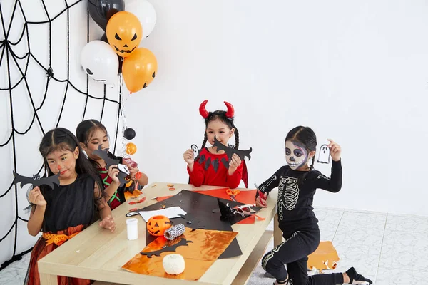 Carino halloween sfondo bambini costume — Foto Stock