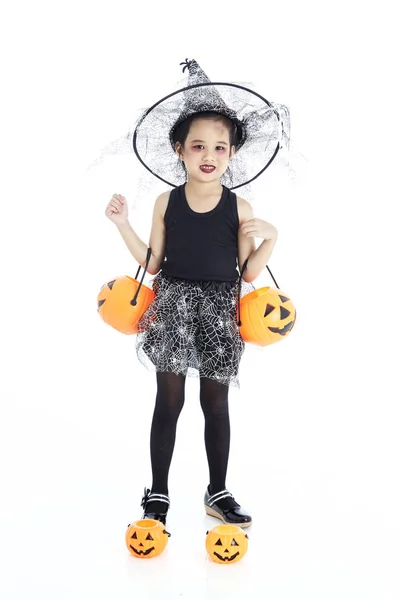 Asiatisches kleines Mädchen im Halloween-Kostüm — Stockfoto