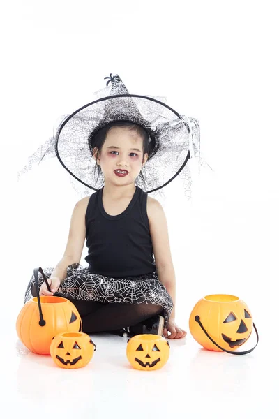 Asijská holčička na Halloweenské maškarní — Stock fotografie