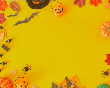 Cadılar Bayramı partisi nesneleri bir çerçeve oluşturur