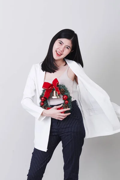 Alegre navidad joven asiático mujer gesto —  Fotos de Stock