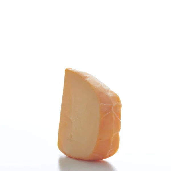 Sert Hollanda Gouda Peyniri Beyaz Arkaplanda Izole — Stok fotoğraf