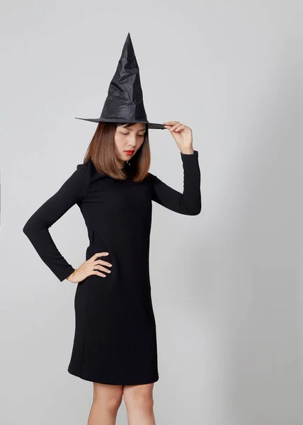 Fiatal Ázsiai Kalap Ruha Mint Egy Boszorkány Halloween Party — Stock Fotó