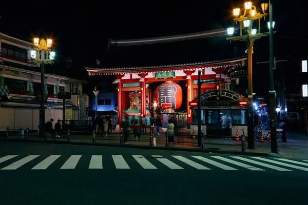 Lidé Noci Chrám Sensoji Tokiu Japonsko 2018 Nejslavnější Buddhistický Chrám — Stock fotografie