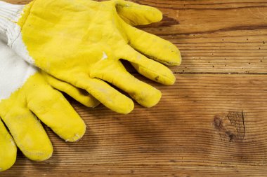 ahşap arka plan, eldiven kapatalım