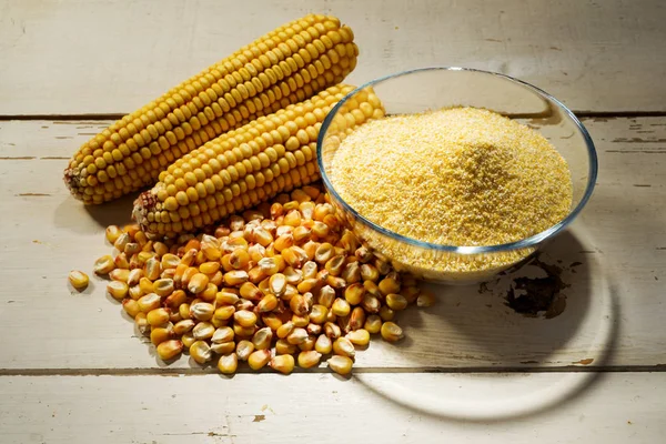 Maize Cornmeal Glass Bowl Table — Stock Photo, Image