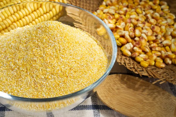 Maize Cornmeal Glass Bowl — Stock Photo, Image