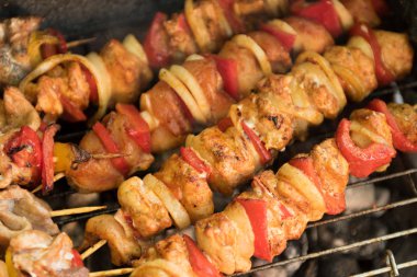 et ve sebze ile ızgara kebab