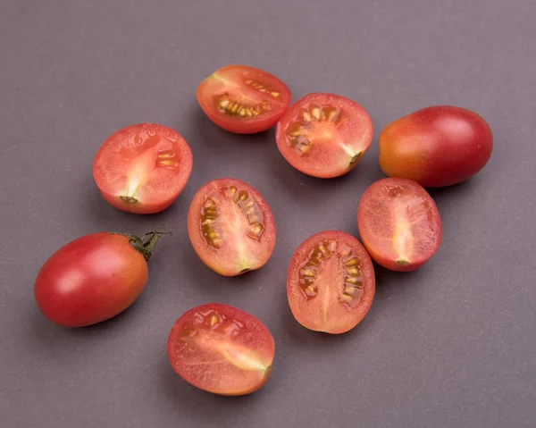 Tomates Cerises Sur Fond Coloré — Photo