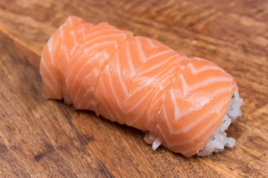 Balık lezzetli taze sushi