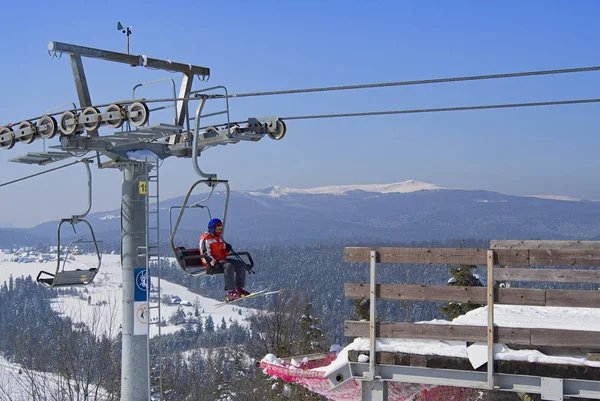 Skier Lift Mountains — Stock Photo, Image