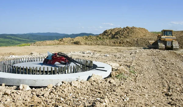 Bulldozer Uma Terra Movimento Construção Turbina Eólica — Fotografia de Stock