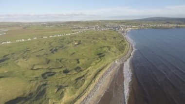 Hava görünümünü gösteren lahinch beach county clare, İrlanda. güzel doğal kırsal İrlanda kırsal manzara vahşi Atlantik yol boyunca