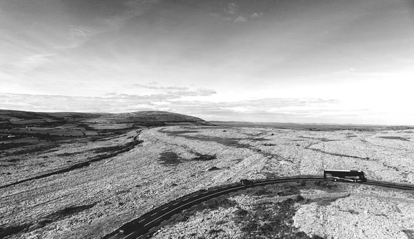 Hava Kuşlar Burren Milli Parkı Siyah Beyaz Görünümü Göz Unesco — Stok fotoğraf