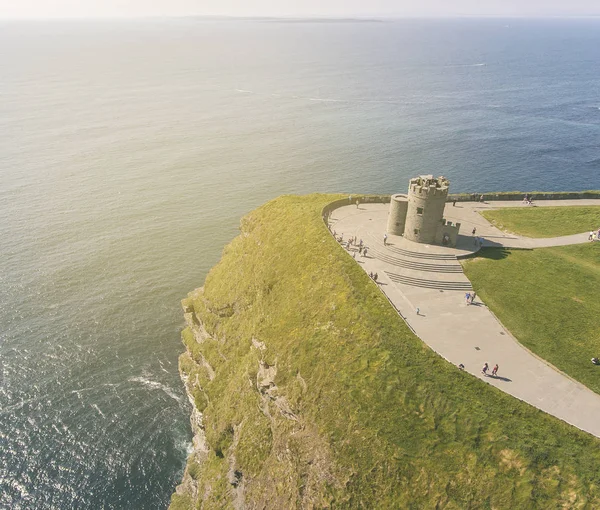 Vista Aérea Los Mundialmente Famosos Acantilados Moher Condado Clare Irlanda —  Fotos de Stock