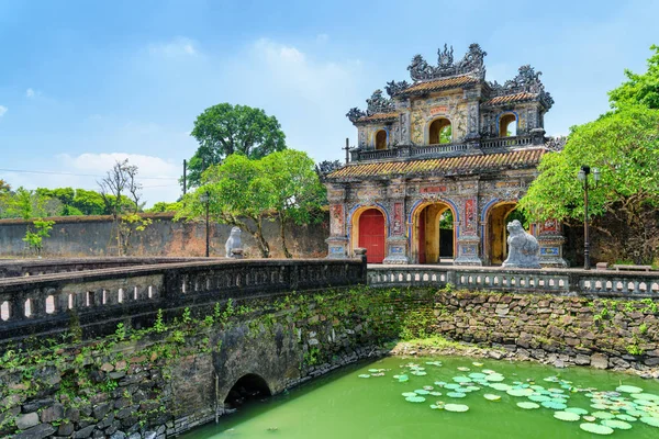 Maravillosa Vista Puerta Este Puerta Hien Nhon Ciudadela Foso Que —  Fotos de Stock