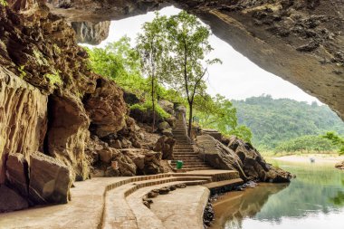 Phong Nha mağara, Phong Nha-Ke Bang Milli Parkı Vietnam doğal görünümden. Phong Nha mağara Asya'nın popüler bir turistik 's.