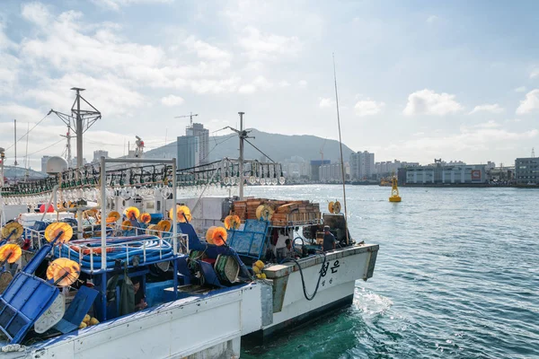 Busan Zuid Korea Oktober 2017 Vissersvaartuigen Geparkeerd Haven Van Busan — Stockfoto