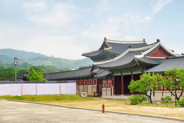 Прекрасний Вид Кенбоккун Сеулі Південній Кореї Мальовничі Будинків Традиційної Архітектури — стокове фото