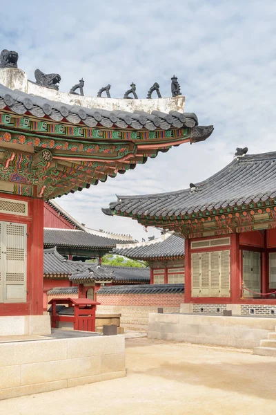 Vacker Utsikt Över Fantastiska Tegeltak Gyeongbokgung Palace Seoul Sydkorea Vackra — Stockfoto