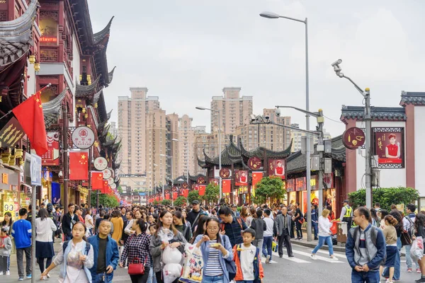 Šanghaj Čína Října 2017 Turisté Obyvatelé Chůzi Silnici Fuyou Dav — Stock fotografie