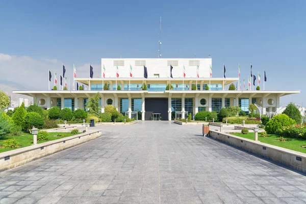 伊朗德黑兰米拉德塔会议厅的景致 — 图库照片