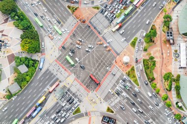 Şaşırtıcı üstten görünüm yol kesişme Seoul, Güney Kore