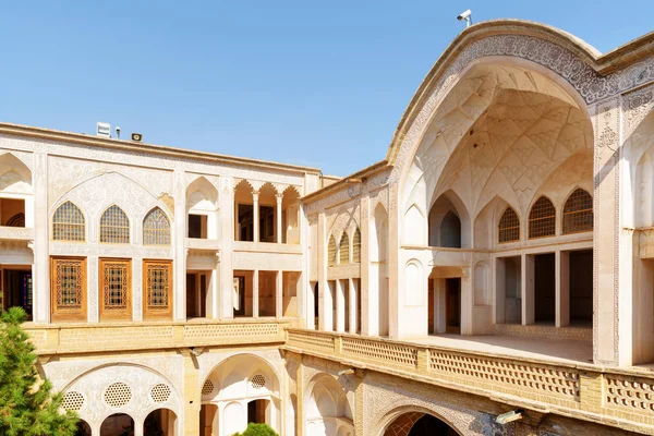 Abbasi tarihi evi, Kaşan üst katında güzel görünümü