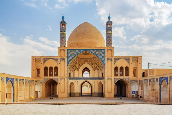 伊朗喀山的 Agha Bozorg 清真寺景观 — 图库照片