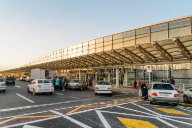 Tahran Imam Humeyni Uluslararası Havalimanı, İran'a giriş