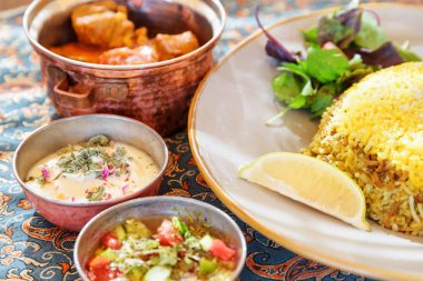 Geleneksel İran yemekler ve atıştırmalıklar