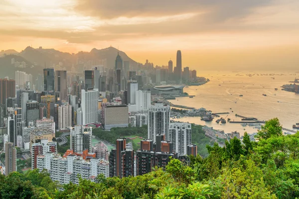 Impressionante vista dell'isola di Hong Kong al tramonto — Foto Stock