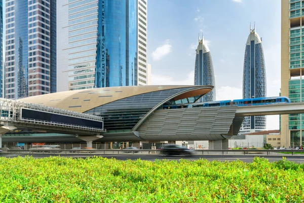 ドバイメトロの列車の素晴らしい眺め, Uae — ストック写真