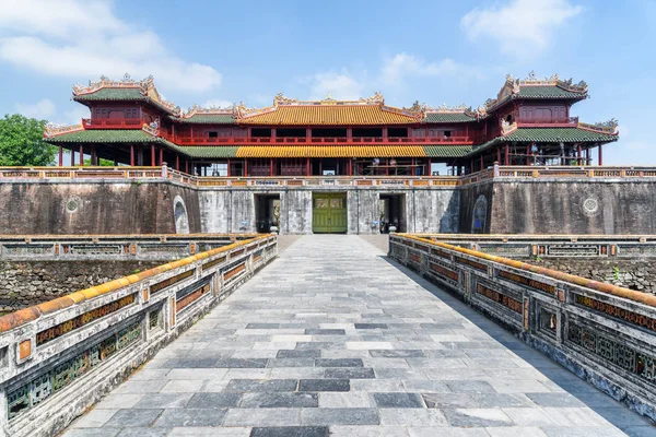 La Puerta de Meridian a la Ciudad Imperial en Hue, Vietnam —  Fotos de Stock