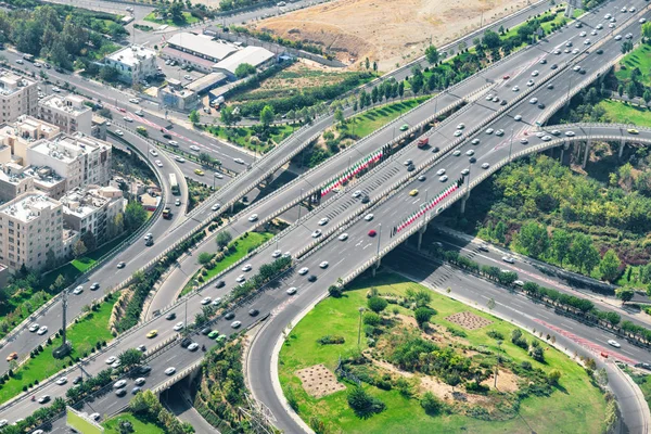Vista aérea incrível da junção rodoviária de dois níveis em Teerão, Irã — Fotografia de Stock