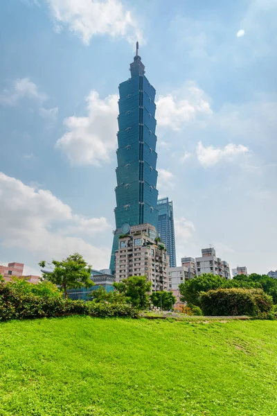 Félelmetes kilátás Taipei 101. Tajvan mérföldkője — Stock Fotó