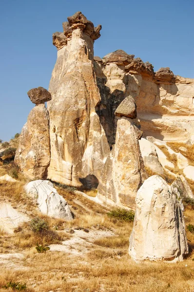 Fada Chimney Rock Formations, Goreme National Park, Turquia — Fotografia de Stock