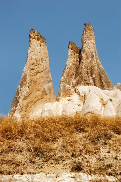 Le formazioni rocciose del camino delle fate. Parco nazionale di Goreme, Turchia — Foto Stock