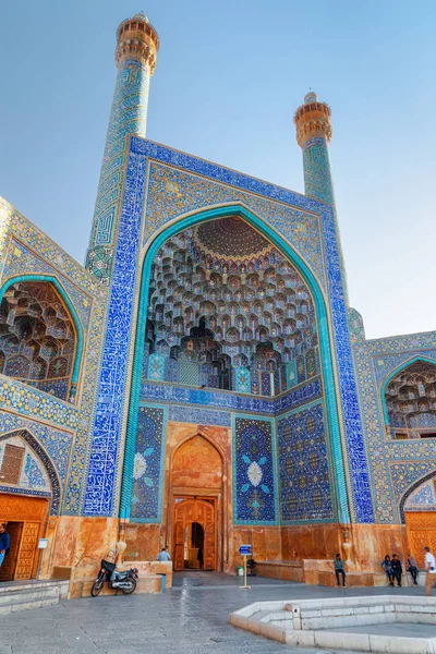 Wunderschöner Blick auf den Eingang der Schah-Moschee, isfahan — Stockfoto