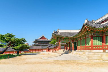 Changdeokgung Sarayı'ndaki Huijeongdang Salonu'nun muhteşem manzarası