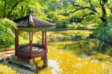 Huwon Secret Garden, Seul renkli pavyon Muhteşem görünümü