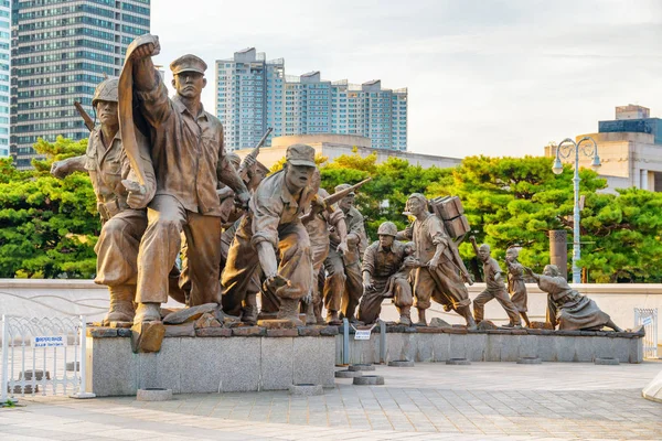 Великолепный вид на скульптуры памятника Корейской войне, Сеул — стоковое фото